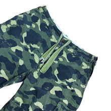 Load image into Gallery viewer, L 34 Waist Bape OG Green Camo Cargo Shorts
