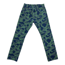 Load image into Gallery viewer, 31" X 32" Bape Levis Green Camo Print Denim Jeans