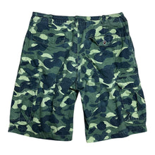Load image into Gallery viewer, L 34 Waist Bape OG Green Camo Cargo Shorts
