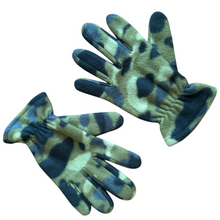 Load image into Gallery viewer, Brand New Bape Green Camo Gloves 2005