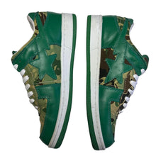 Load image into Gallery viewer, 8 Bape Green Camo Skate Sta
