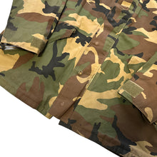 Load image into Gallery viewer, XL Vintage US Military BDU Rain Jacket Green Camo